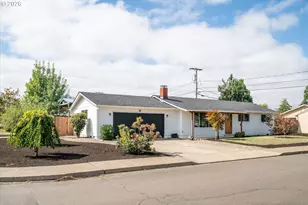 2302 Grovedale Dr, Springfield, OR 97477 - Photo 2