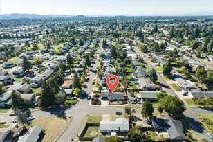2302 Grovedale Dr, Springfield, OR 97477 - Photo 34
