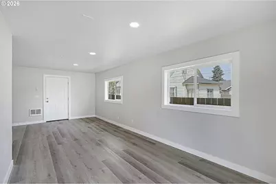 256 Douglas St, Longview, WA 98632 - Photo 24