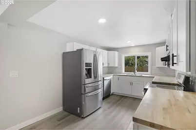 256 Douglas St, Longview, WA 98632 - Photo 14