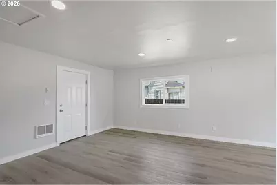 256 Douglas St, Longview, WA 98632 - Photo 22
