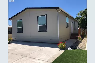 1025 S 6th #82, Harrisburg, OR 97446 - Photo 2