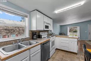 859 NW Ewen St, Prineville, OR 97754 - Photo 14