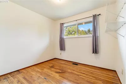 910 SE 214th Ave, Gresham, OR 97030 - Photo 24