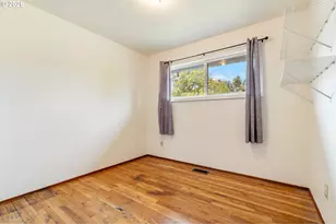 910 SE 214th Ave, Gresham, OR 97030 - Photo 24