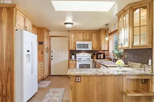 632 Nicholas Dr, Springfield, OR 97477 - Photo 12