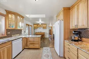 632 Nicholas Dr, Springfield, OR 97477 - Photo 16