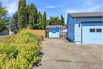 632 Nicholas Dr, Springfield, OR 97477 - Photo 4