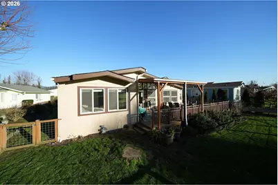 133 Village Dr, Cottage Grove, OR 97424 - Photo 38