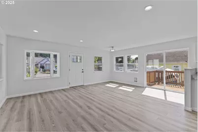 1175 N Dean St, Coquille, OR 97423 - Photo 10