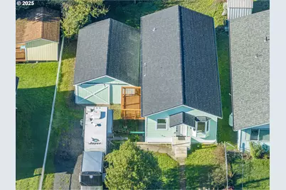 1175 N Dean St, Coquille, OR 97423 - Photo 6