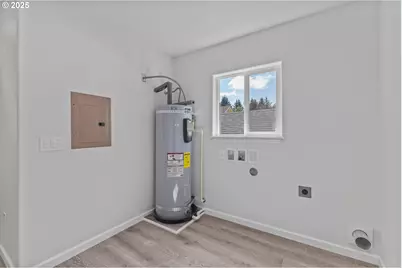 1175 N Dean St, Coquille, OR 97423 - Photo 30