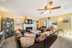 580 S Columbia St, Seaside, OR 97138 - Photo 6