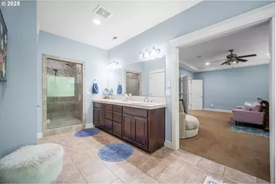 1402 NW 151st St, Vancouver, WA 98685 - Photo 18