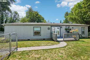 127 Pioneer Ave NE, Castle Rock, WA 98611 - Photo 4