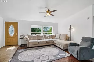 127 Pioneer Ave NE, Castle Rock, WA 98611 - Photo 6