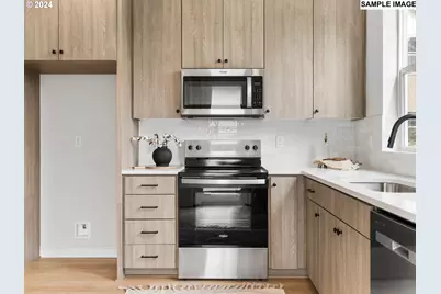 6913 N Bank St, Portland, OR 97203 - Photo 4