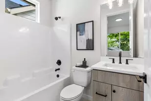 6913 N Bank St, Portland, OR 97203 - Photo 16