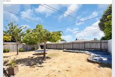 1669 Hayes St, North Bend, OR 97459 - Photo 20