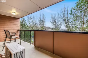 200 Oswego Summit, Lake Oswego, OR 97035 - Photo 16