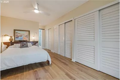 200 Oswego Summit, Lake Oswego, OR 97035 - Photo 16