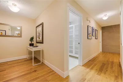 200 Oswego Summit, Lake Oswego, OR 97035 - Photo 18