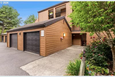 200 Oswego Summit, Lake Oswego, OR 97035 - Photo 2