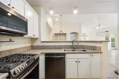 4650 Summerlinn Way, West Linn, OR 97068 - Photo 16