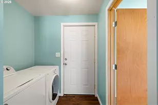 628 G St, Springfield, OR 97477 - Photo 14