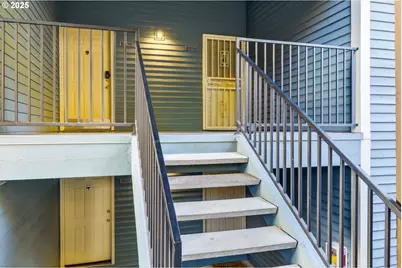 10186 SE Talbert St, Clackamas, OR 97015 - Photo 16