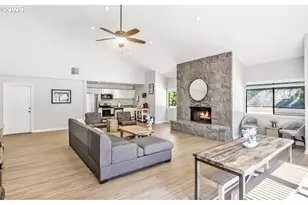 10186 SE Talbert St, Clackamas, OR 97015 - Photo 12