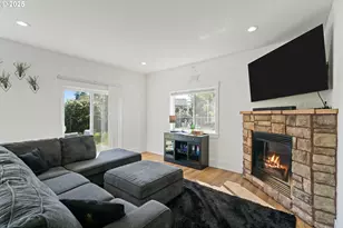 11122 SE Melania Ct, Portland, OR 97266 - Photo 10