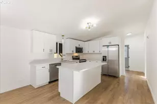 12323 SE Holgate Blvd, Portland, OR 97236 - Photo 12