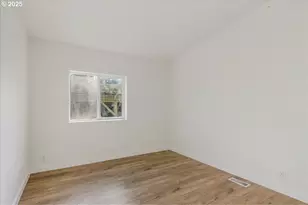 12323 SE Holgate Blvd, Portland, OR 97236 - Photo 20