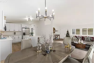 12323 SE Holgate Blvd #6, Portland, OR 97236 - Photo 6