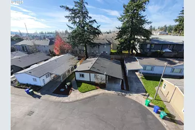 12323 SE Holgate Blvd #6, Portland, OR 97236 - Photo 4