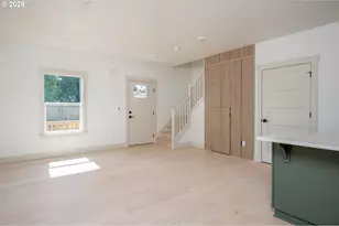 6909 NE Multnomah St, Portland, OR 97213 - Photo 8