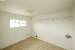 6617 SE 85th Ave, Portland, OR 97266 - Photo 16