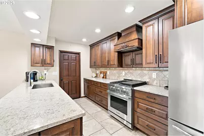 4830 NW Neskowin Ave, Portland, OR 97229 - Photo 10