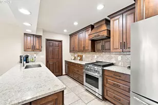 4830 NW Neskowin Ave, Portland, OR 97229 - Photo 10