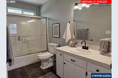 302 Jersey St, Silverton, OR 97381 - Photo 6