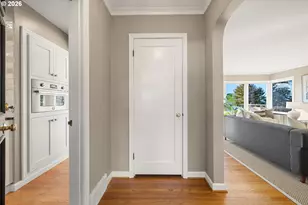 1625 SW Westwood Dr, Portland, OR 97239 - Photo 4