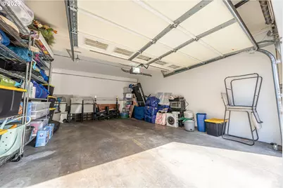 2136 SE Hawthorne Blvd #10, Portland, OR 97214 - Photo 26