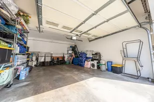 2136 SE Hawthorne Blvd, Portland, OR 97214 - Photo 26