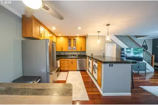 2136 SE Hawthorne Blvd, Portland, OR 97214 - Photo 12