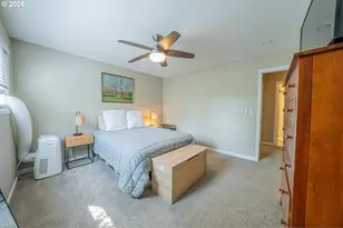 2136 SE Hawthorne Blvd, Portland, OR 97214 - Photo 18