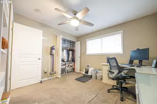 2136 SE Hawthorne Blvd, Portland, OR 97214 - Photo 22