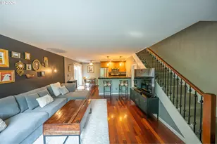 2136 SE Hawthorne Blvd, Portland, OR 97214 - Photo 6