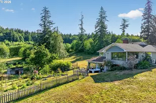 37758 Harrison Ln, Astoria, OR 97103 - Photo 32