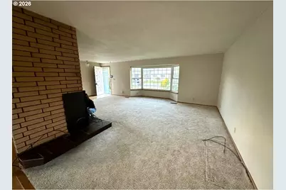 2691 14th St, North Bend, OR 97459 - Photo 8